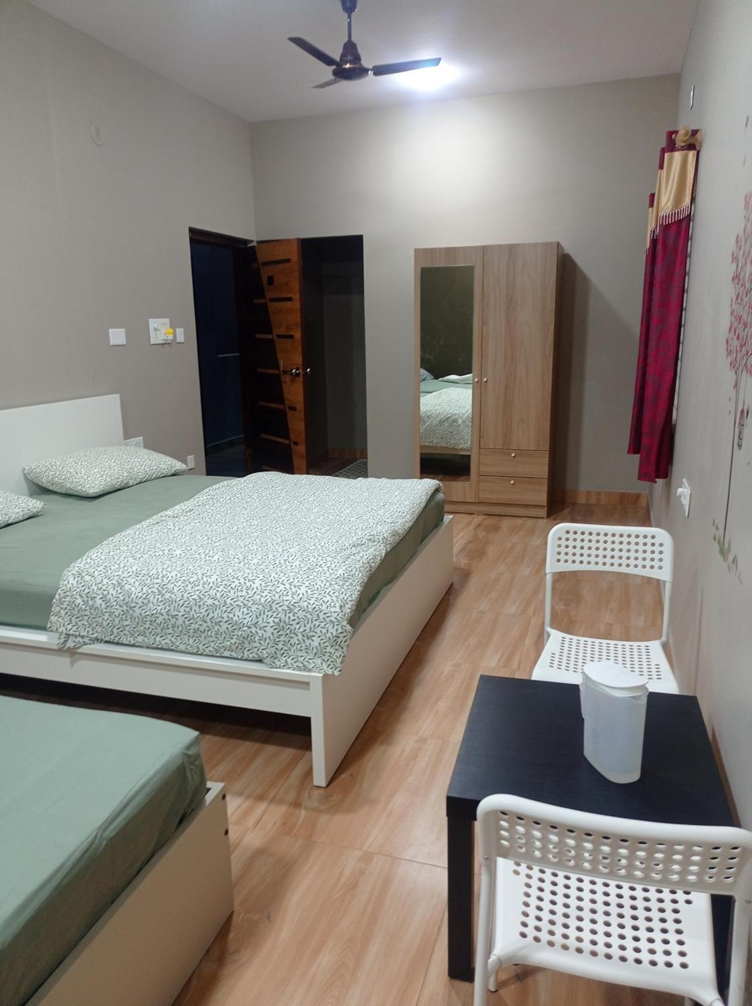 Jai Anjaneya Guesthouse Devanahalli Habitación foto